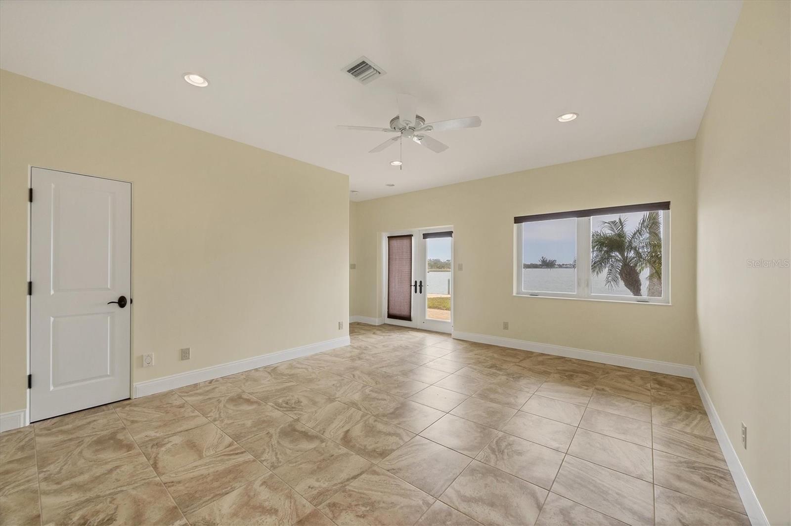 GROVE CITY SHORES E 07 - Residential