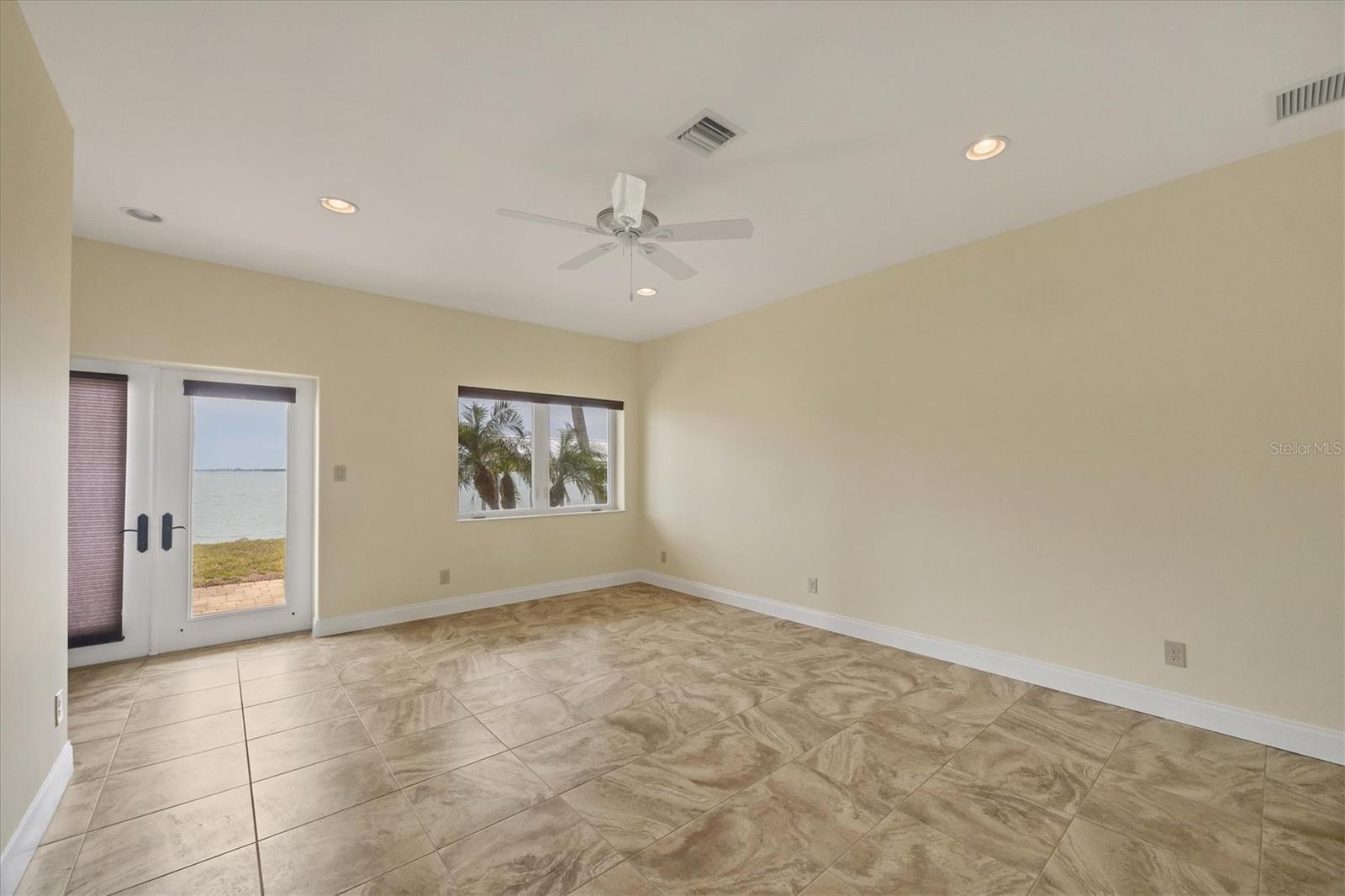GROVE CITY SHORES E 07 - Residential