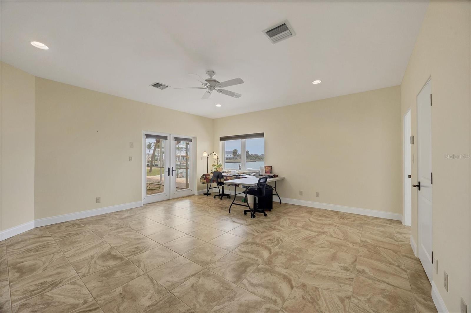 GROVE CITY SHORES E 07 - Residential