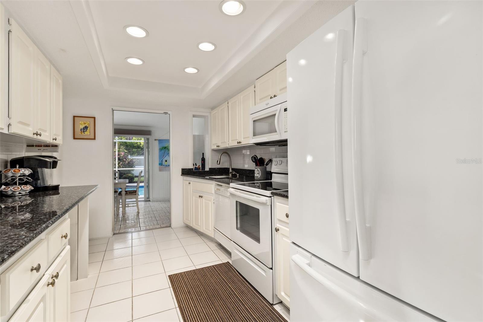 GOLDEN BEACH SUB - Residential