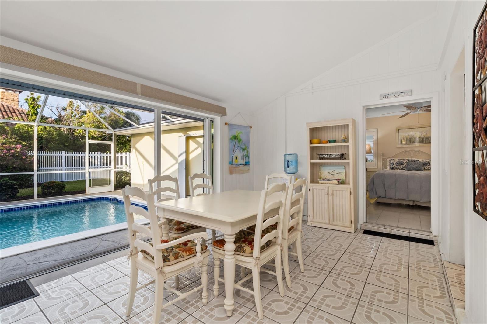 GOLDEN BEACH SUB - Residential