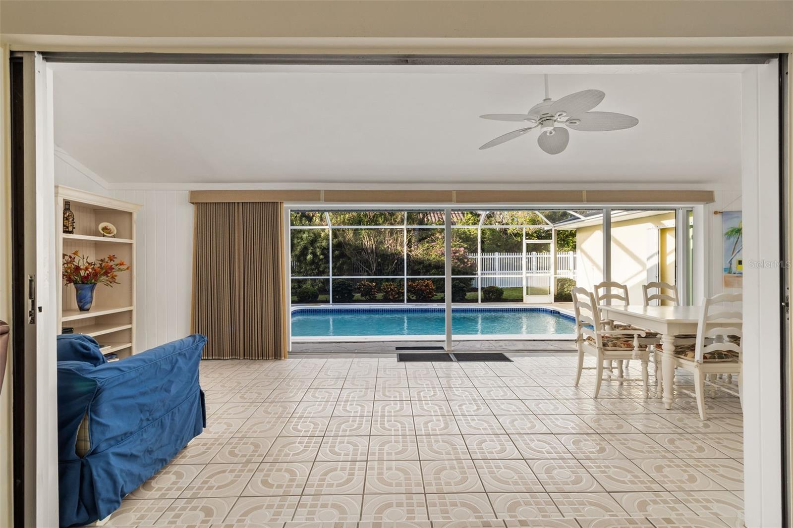 GOLDEN BEACH SUB - Residential