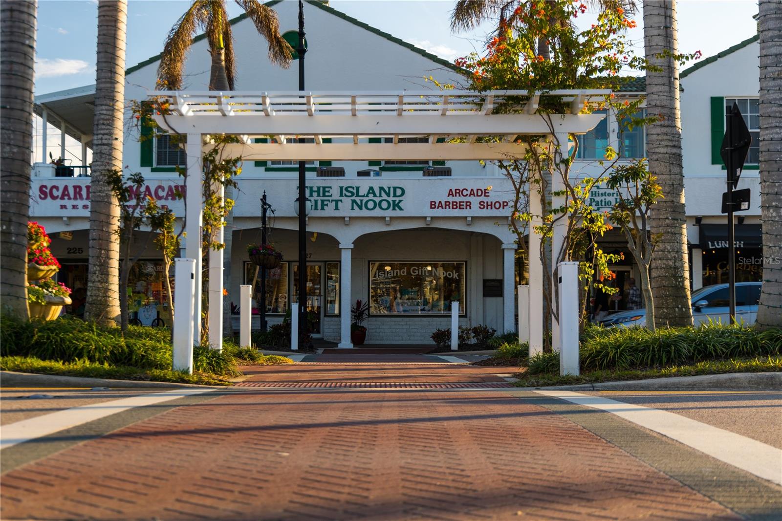 GOLDEN BEACH SUB - Residential