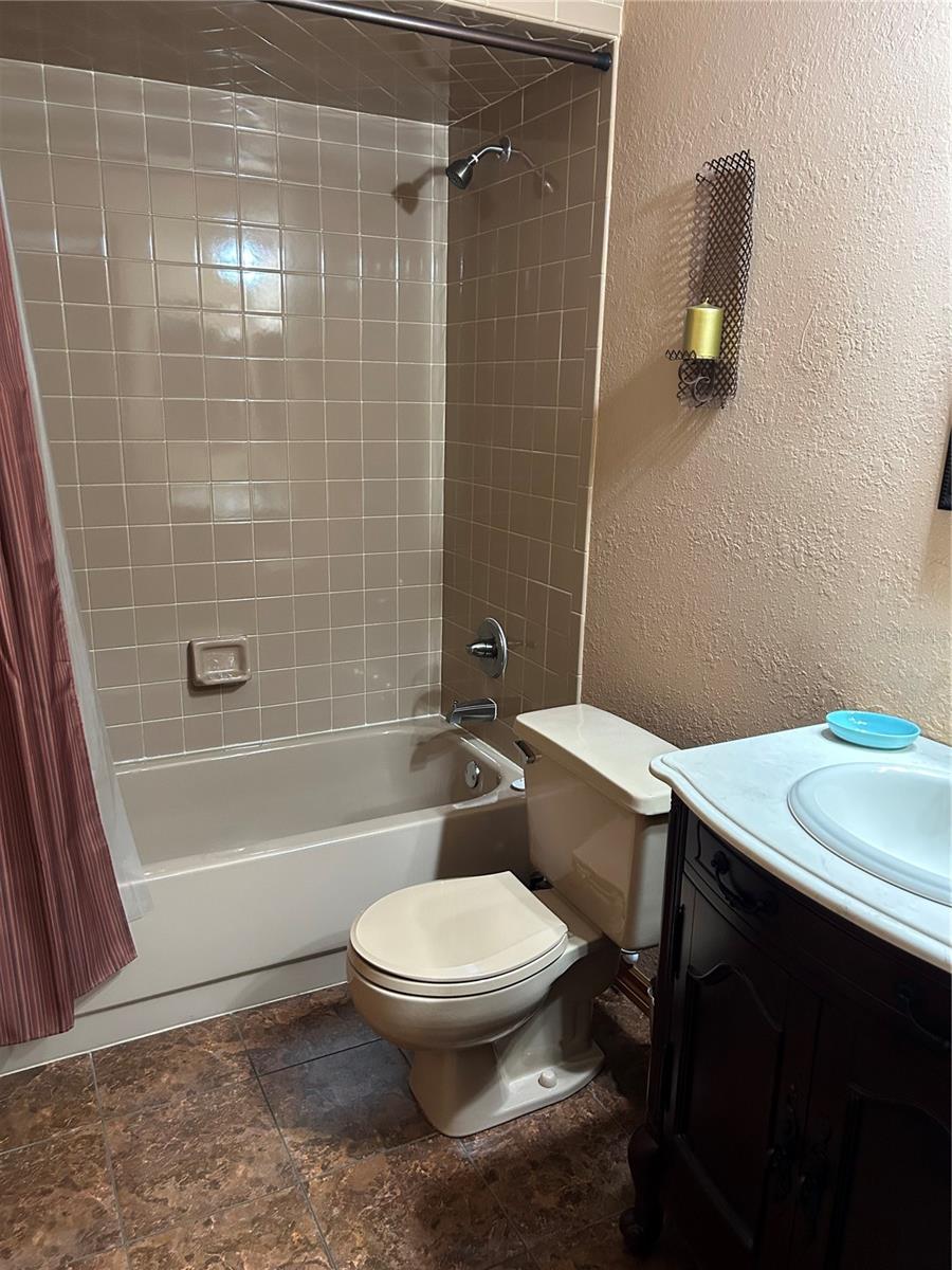 INVERNESS HIGHLANDS WEST - Residential