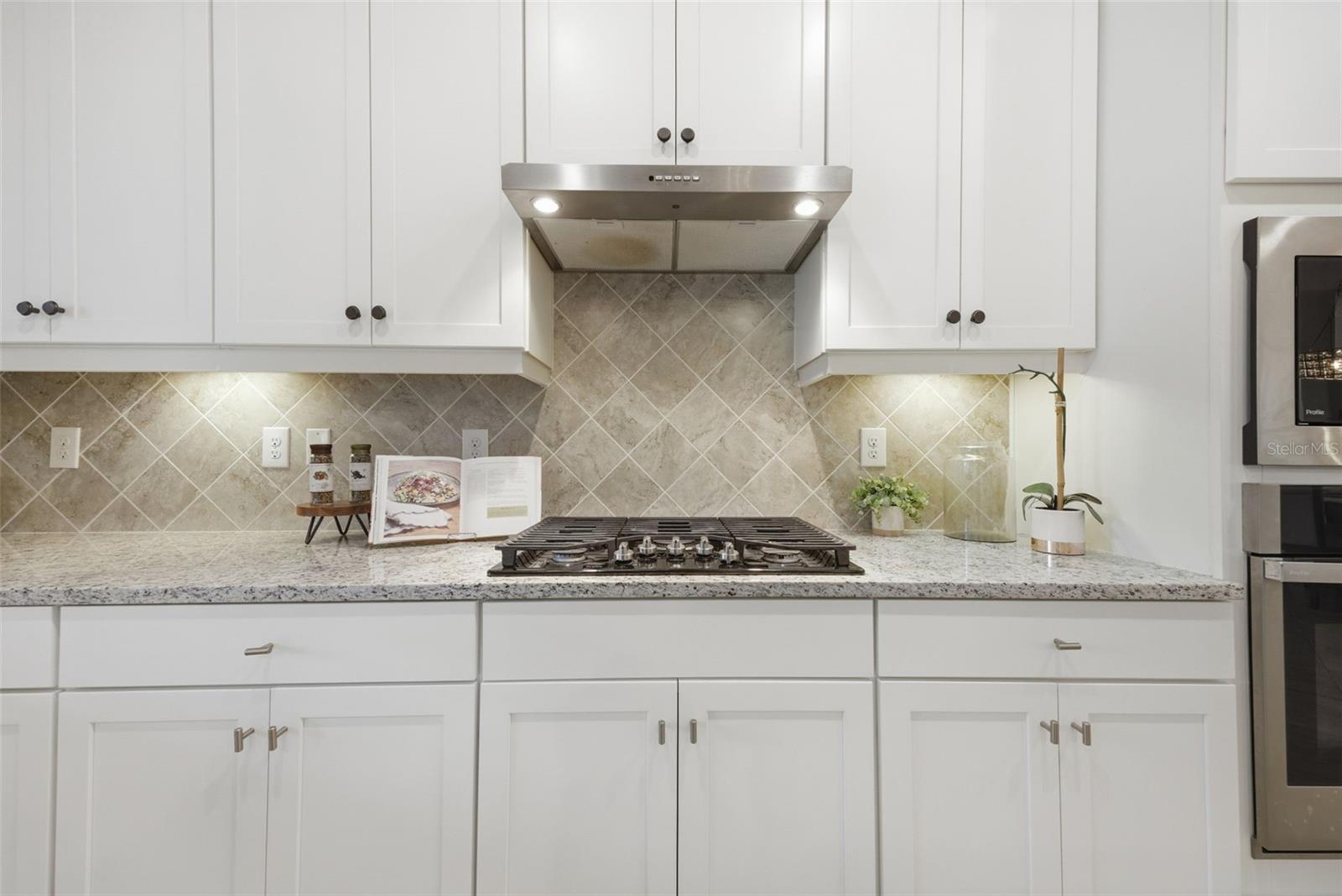 ARBOR GRANDE - Residential