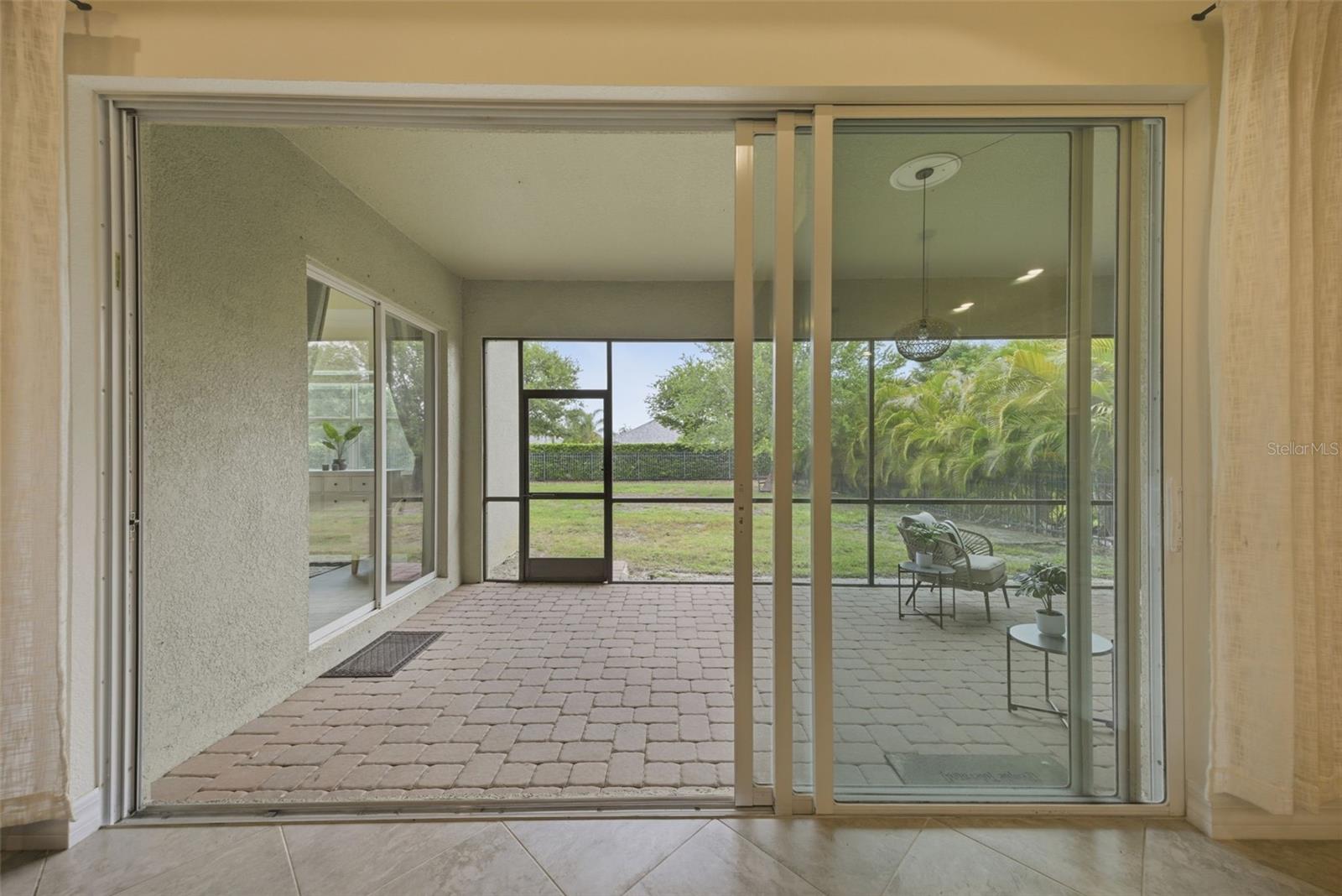 ARBOR GRANDE - Residential