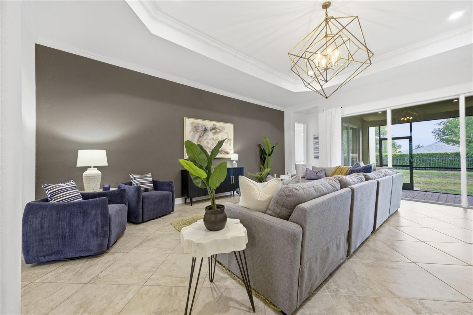 ARBOR GRANDE - Residential