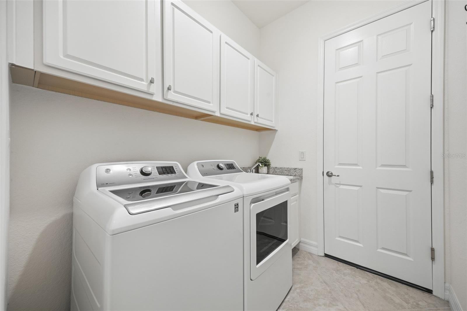 ARBOR GRANDE - Residential