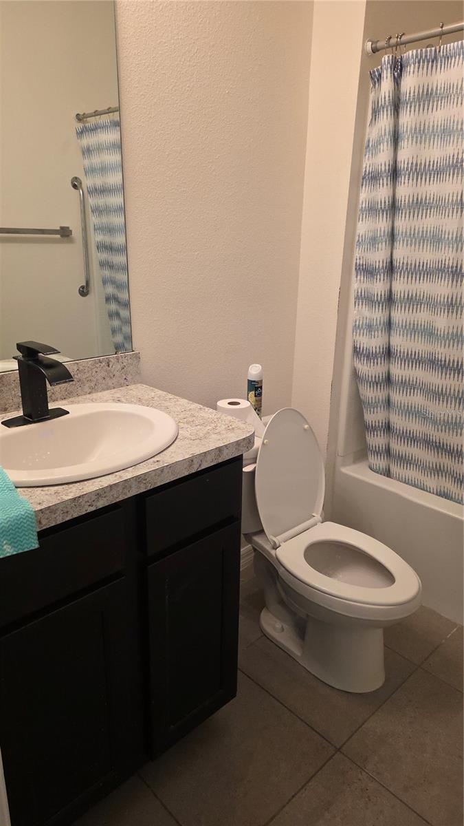 SEA GATE VILLAGE - Residential