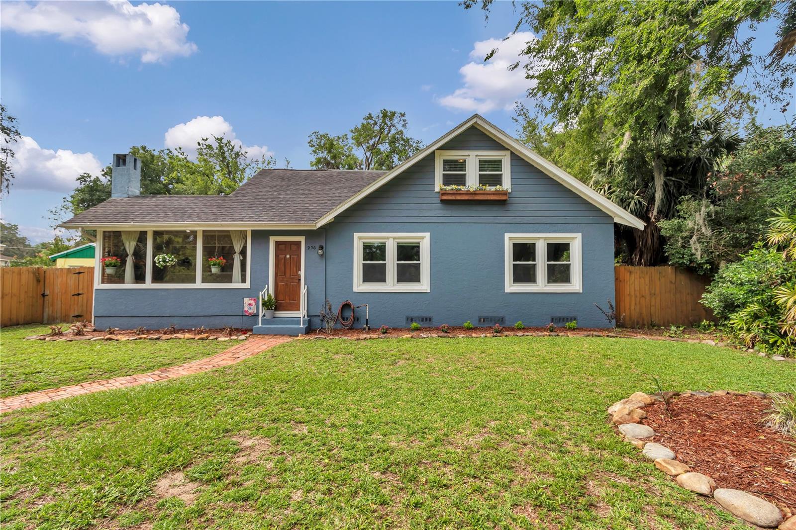956 NE 5TH STREET