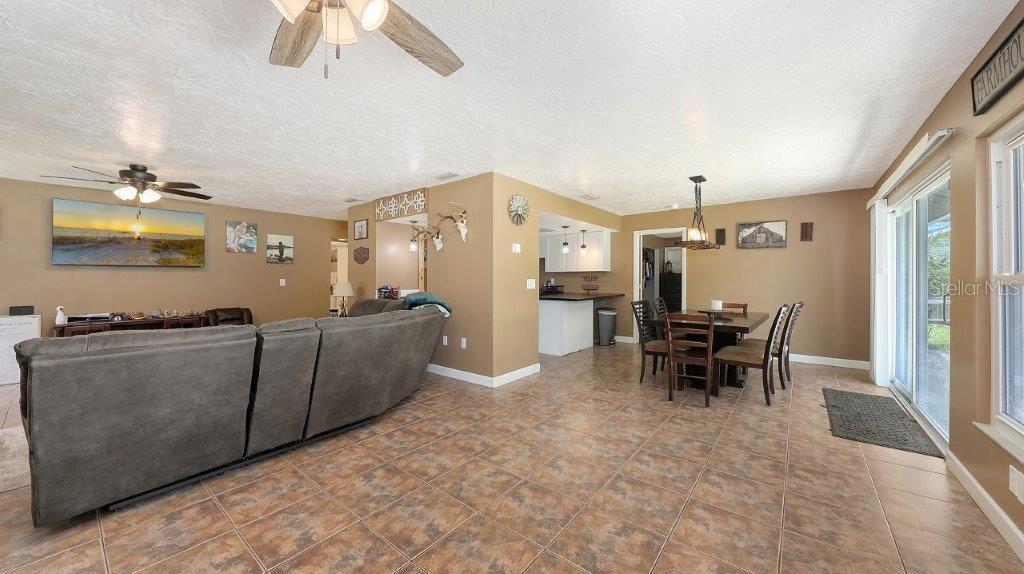 LAKE SARASOTA - Residential