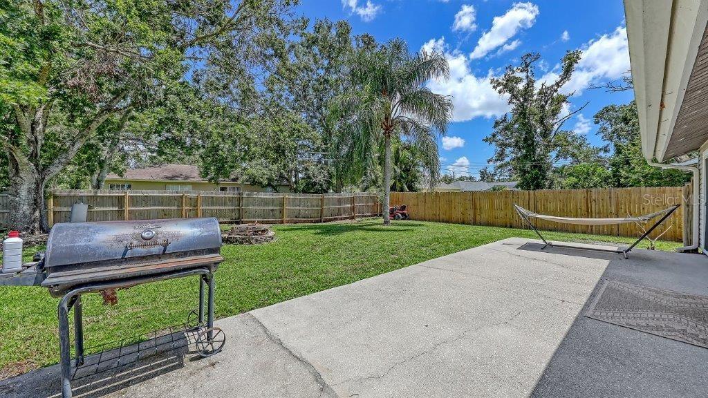 LAKE SARASOTA - Residential