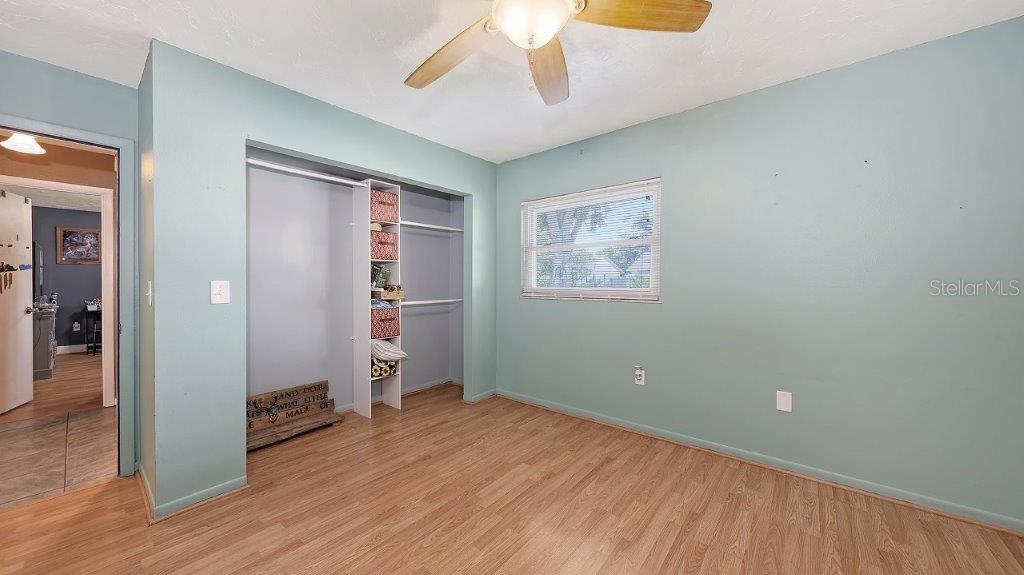 LAKE SARASOTA - Residential