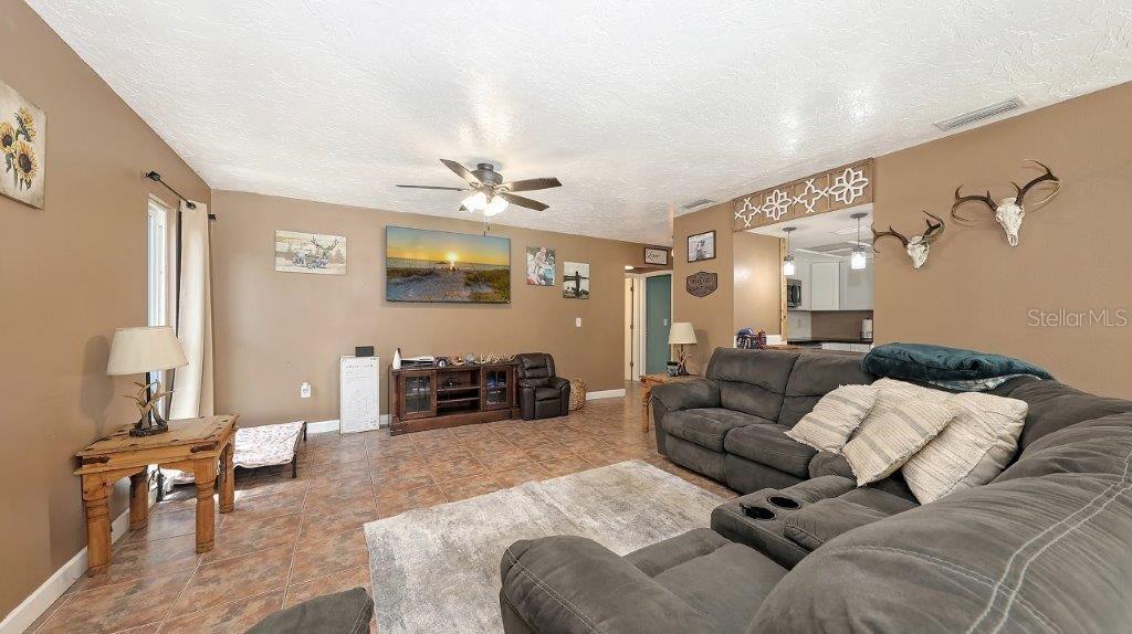 LAKE SARASOTA - Residential