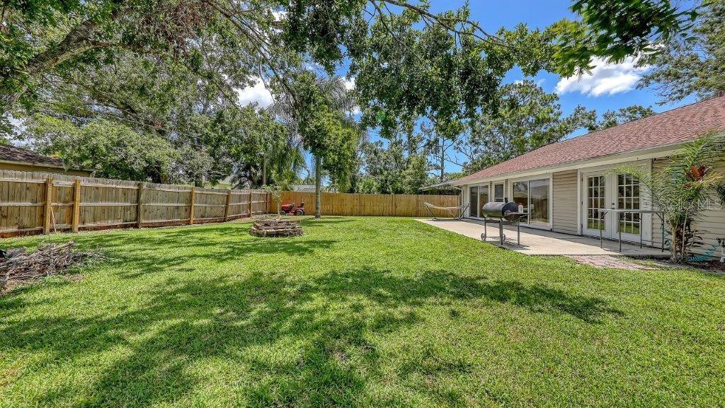 LAKE SARASOTA - Residential