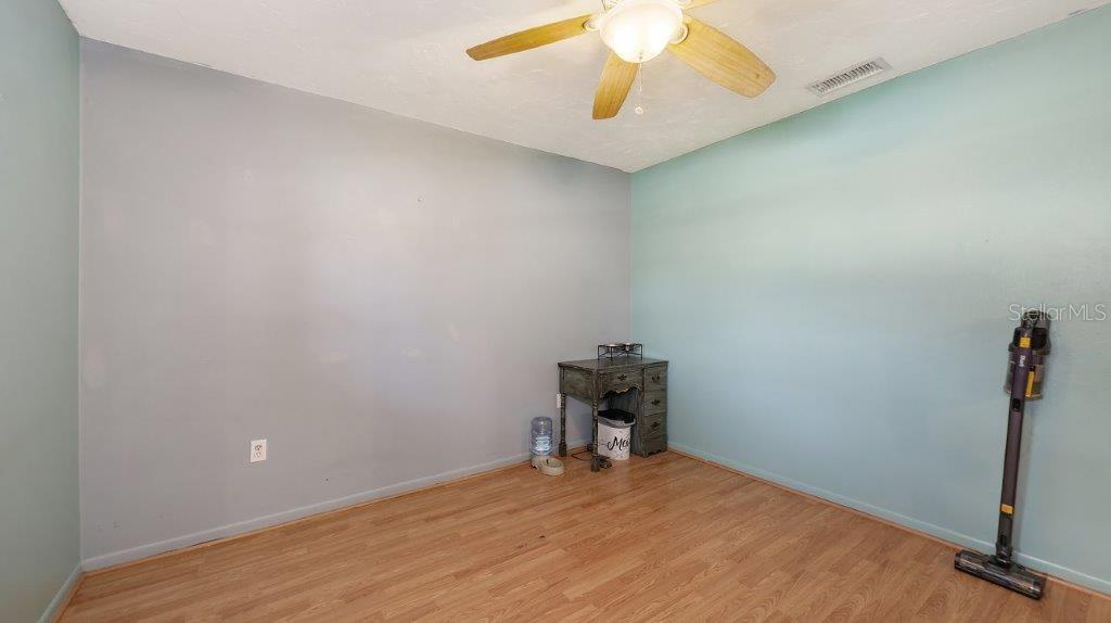 LAKE SARASOTA - Residential