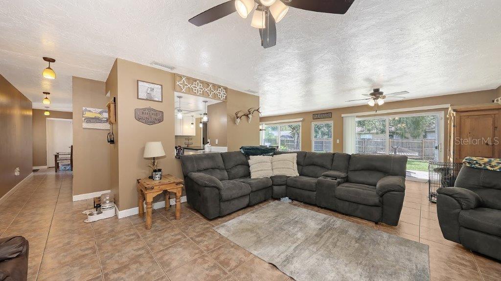 LAKE SARASOTA - Residential