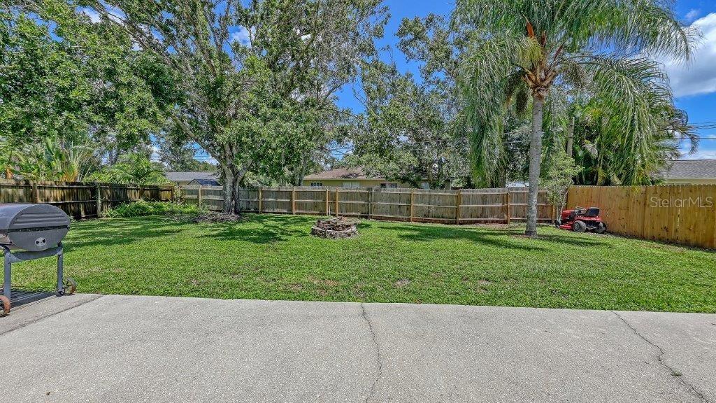 LAKE SARASOTA - Residential