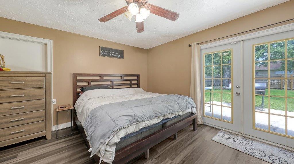 LAKE SARASOTA - Residential