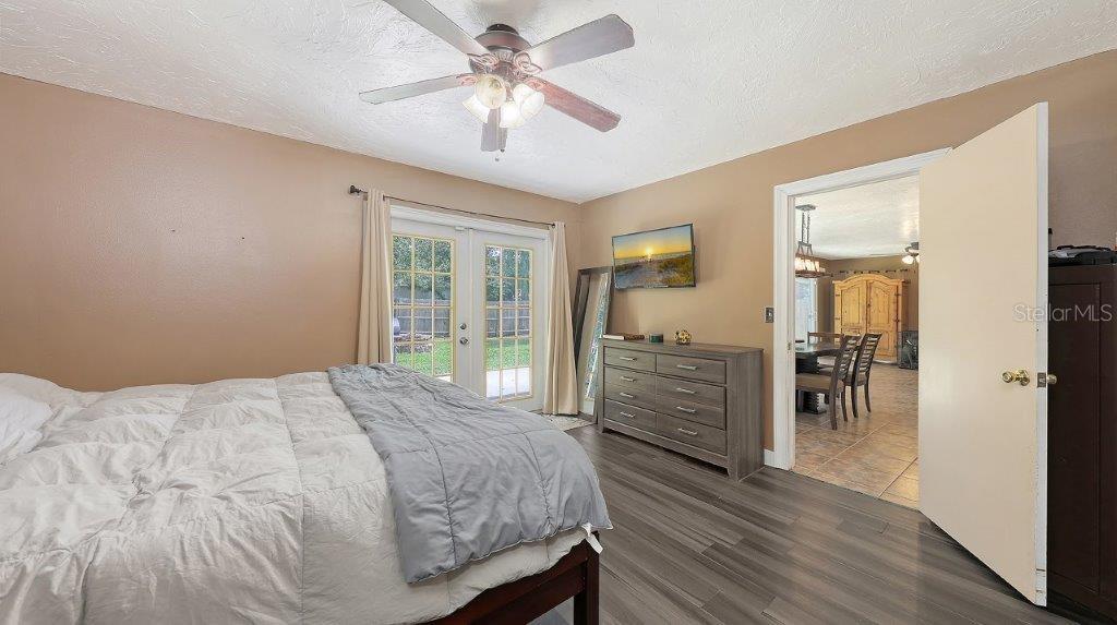 LAKE SARASOTA - Residential