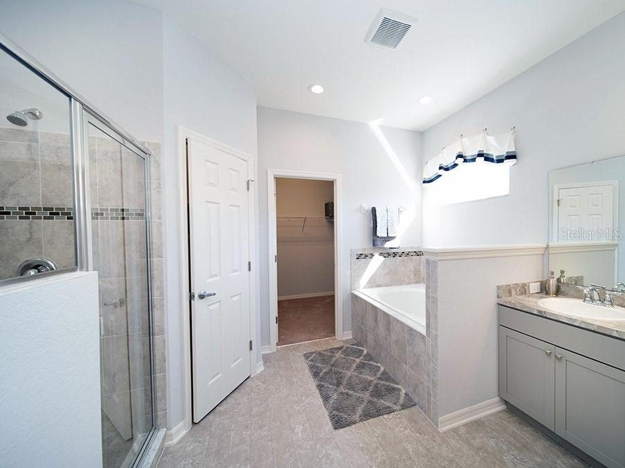 SUMMERCREST - Residential