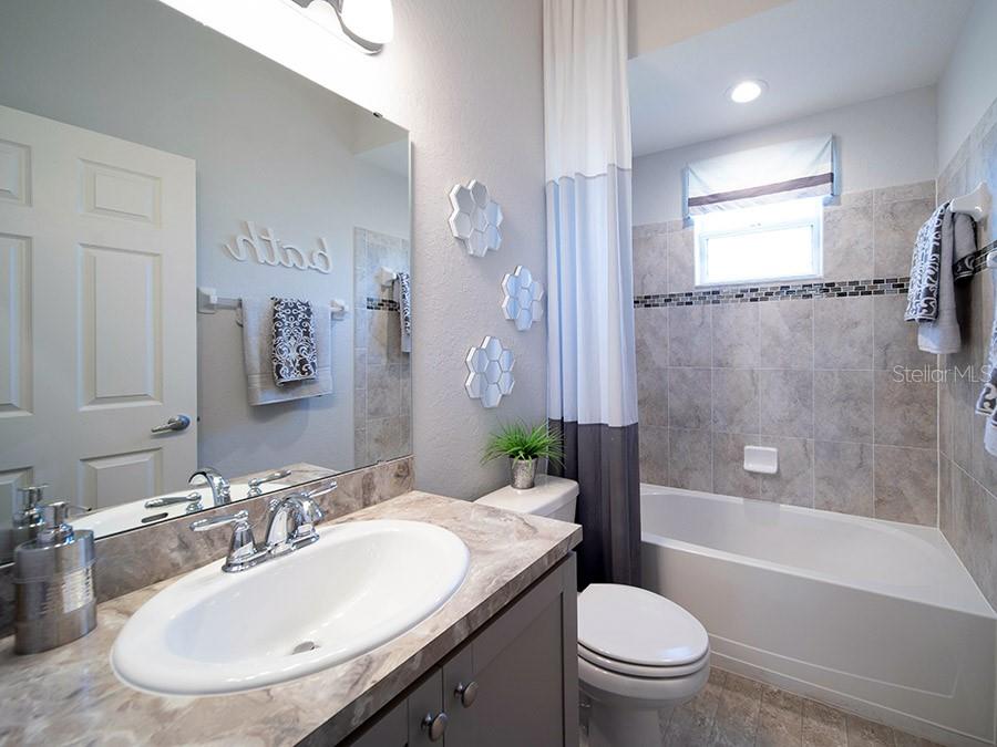 SUMMERCREST - Residential