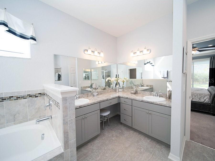 SUMMERCREST - Residential