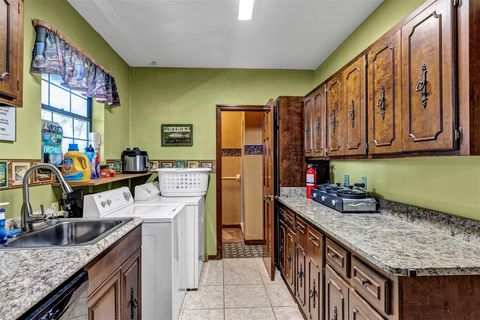 Tiny photo for 38922 Ella Drive, Lady Lake, FL 32159 (MLS # G5104982)