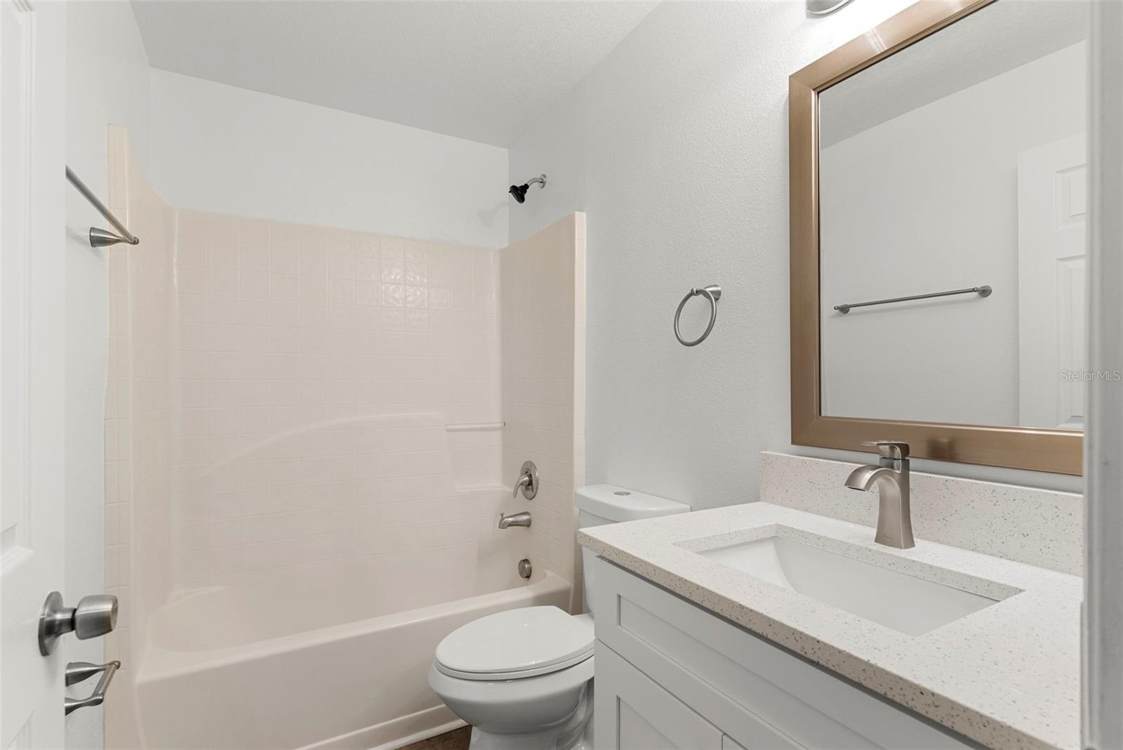 RANDA RDG PH 01 - Residential