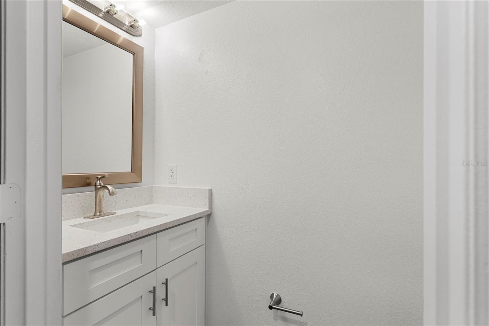 RANDA RDG PH 01 - Residential