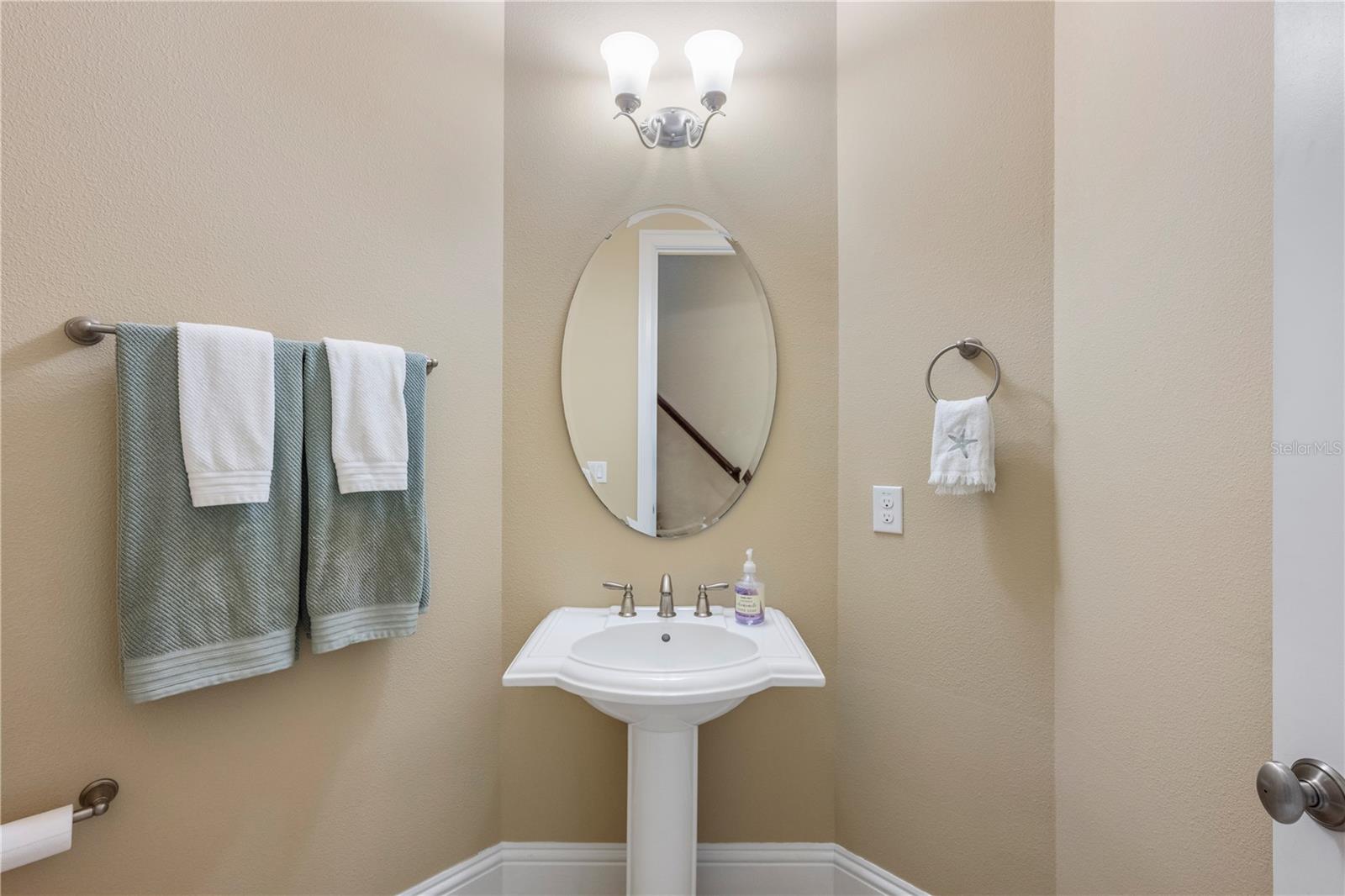 KEENES POINTE - Residential