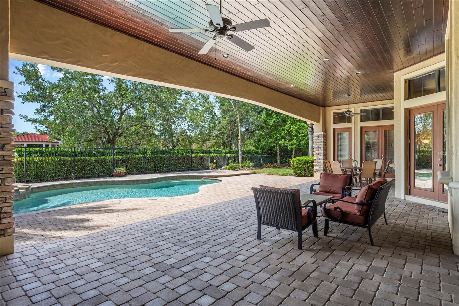 KEENES POINTE - Residential