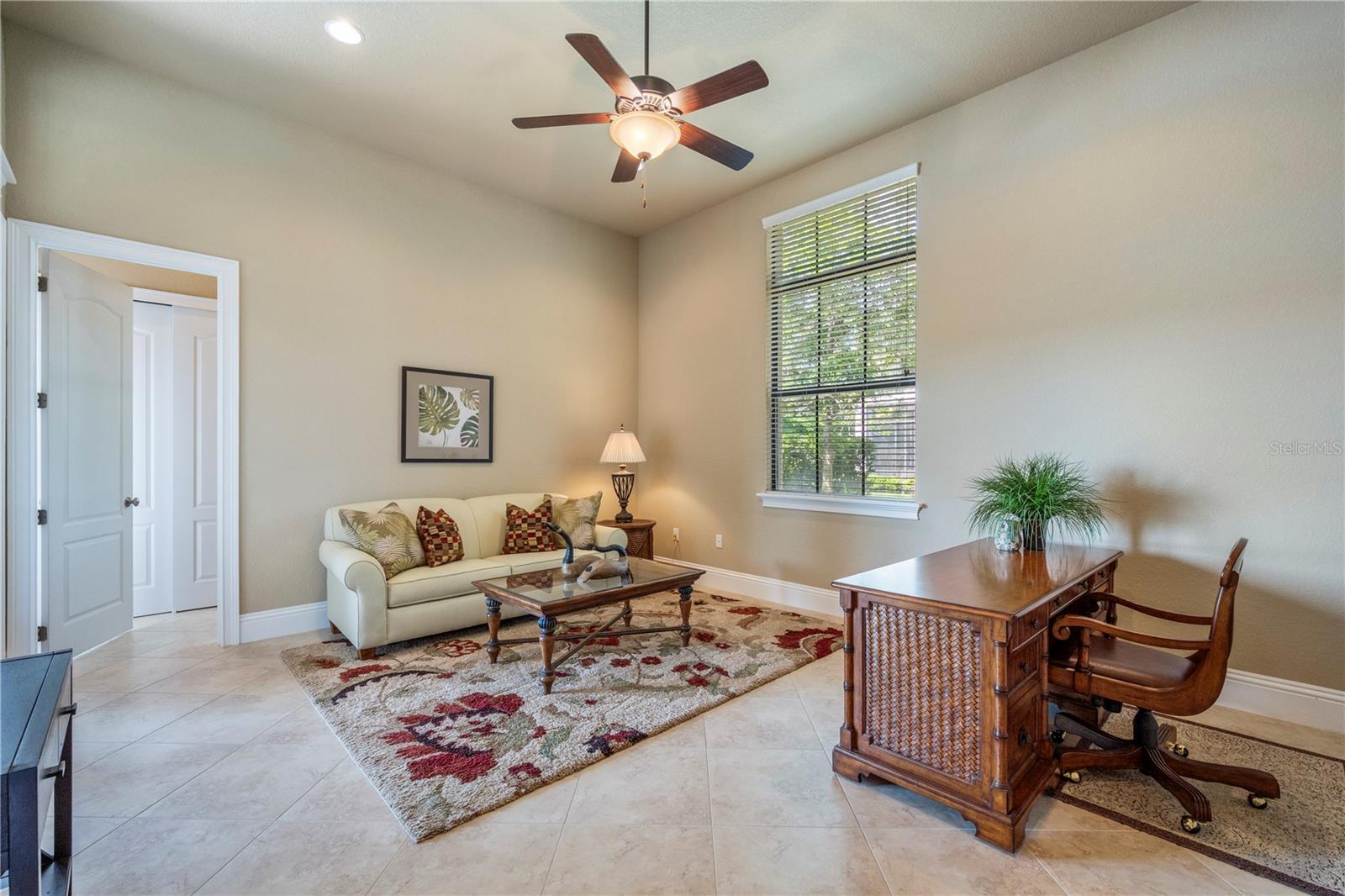 KEENES POINTE - Residential