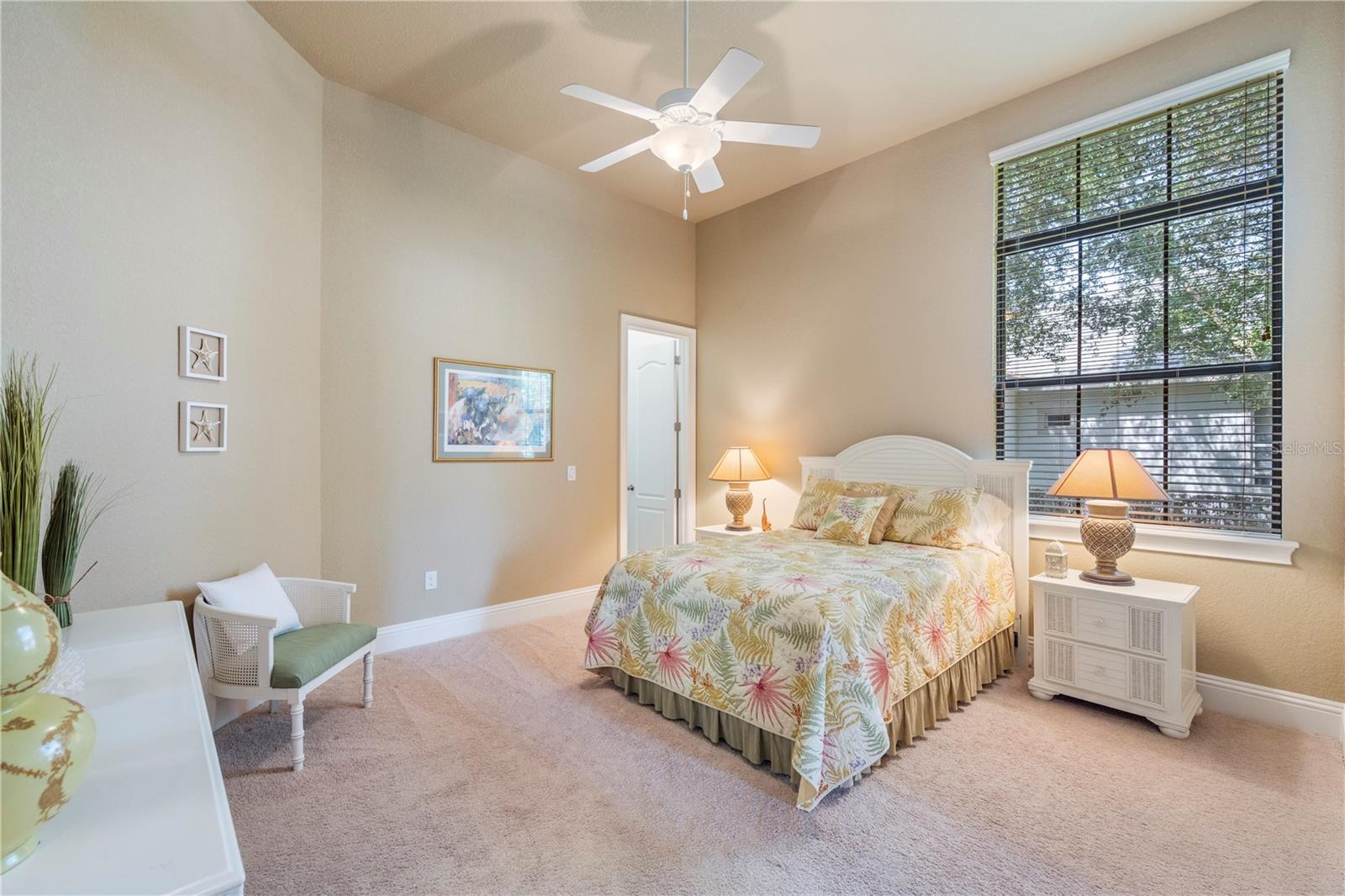 KEENES POINTE - Residential