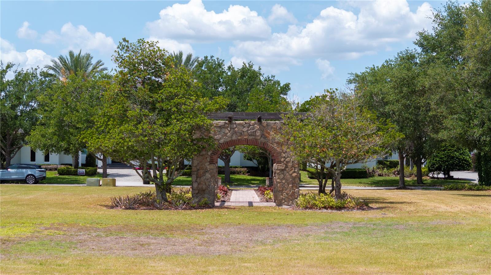 KEENES POINTE - Residential