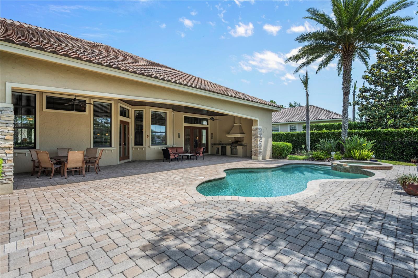 KEENES POINTE - Residential