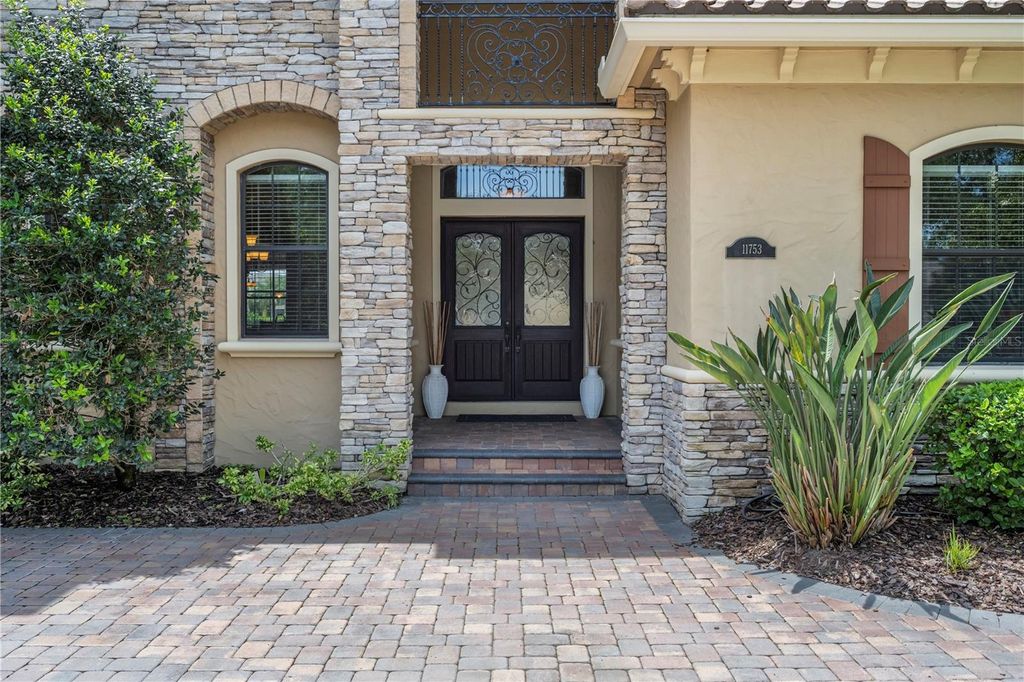 Photo of 11753 Vinci Drive, Windermere, FL 34786 (MLS # O6404892)