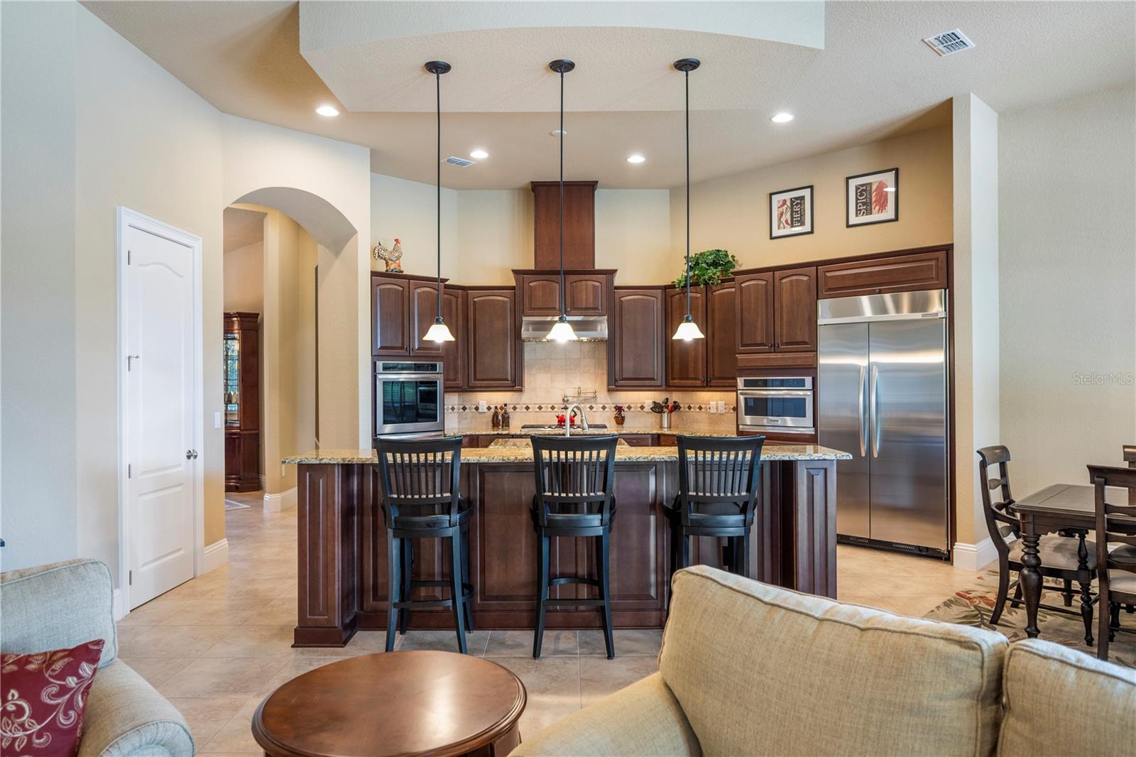 KEENES POINTE - Residential