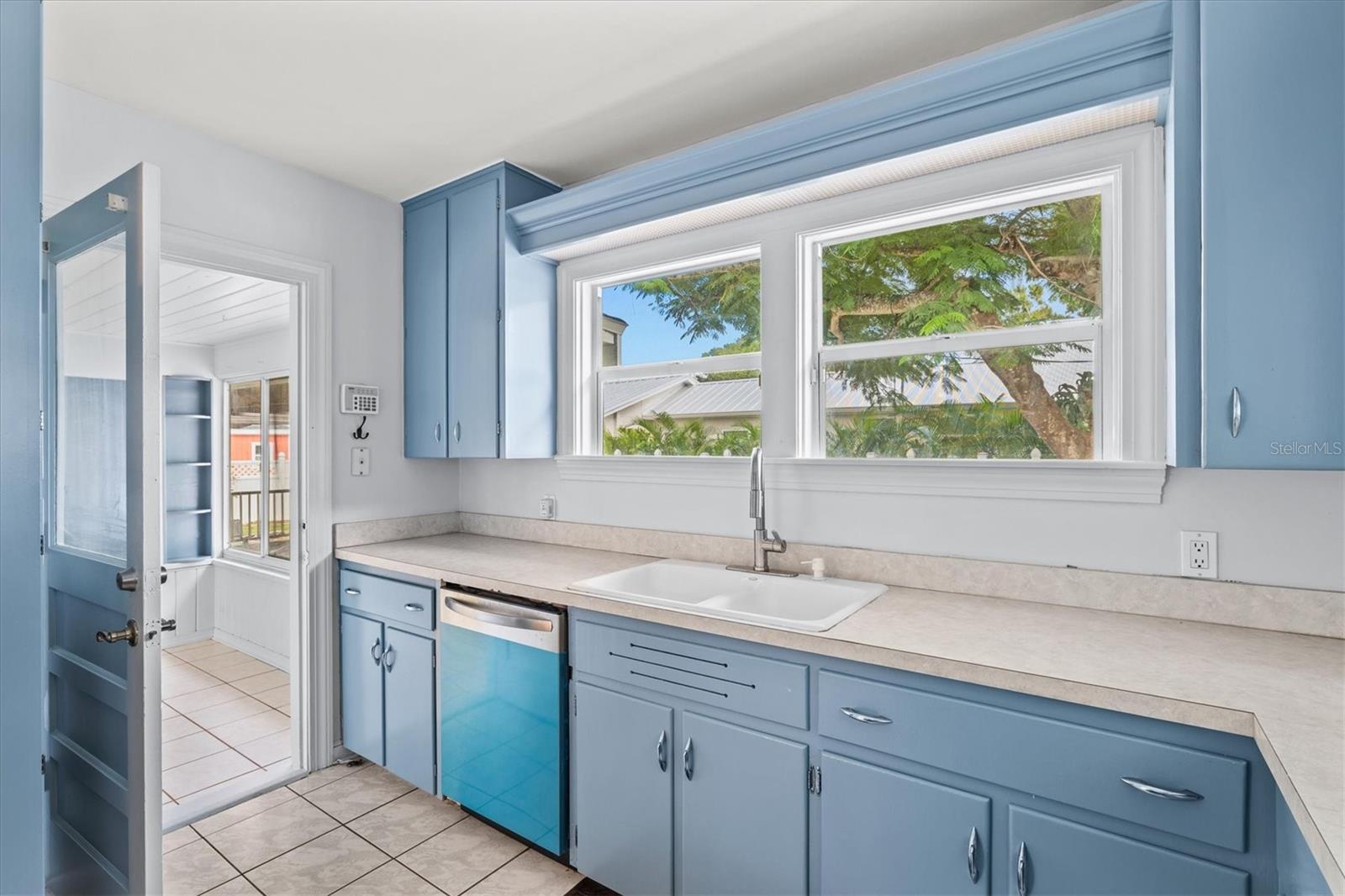 RIVERVIEW CONTINUED - Residential