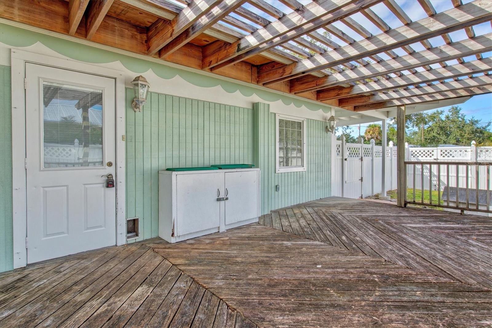 RIVERVIEW CONTINUED - Residential