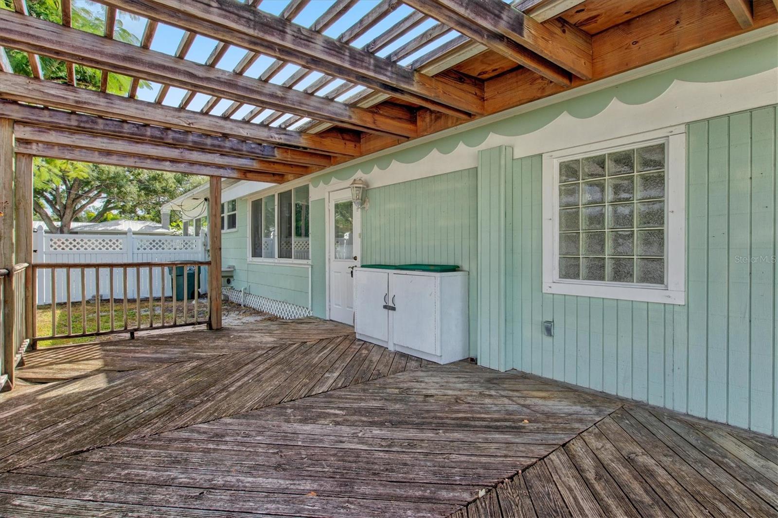 RIVERVIEW CONTINUED - Residential