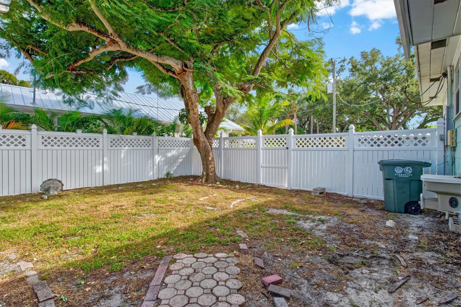 RIVERVIEW CONTINUED - Residential