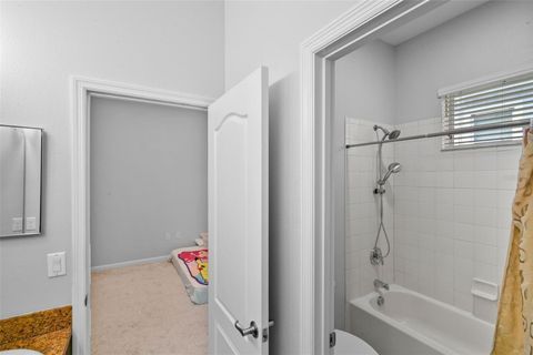 Tiny photo for 410 Sauvignon Way, Groveland, FL 34736 (MLS # G5112236)