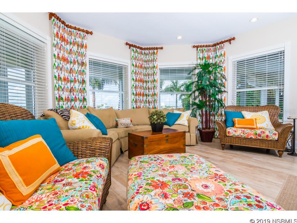 Peninsula Ave - Residential