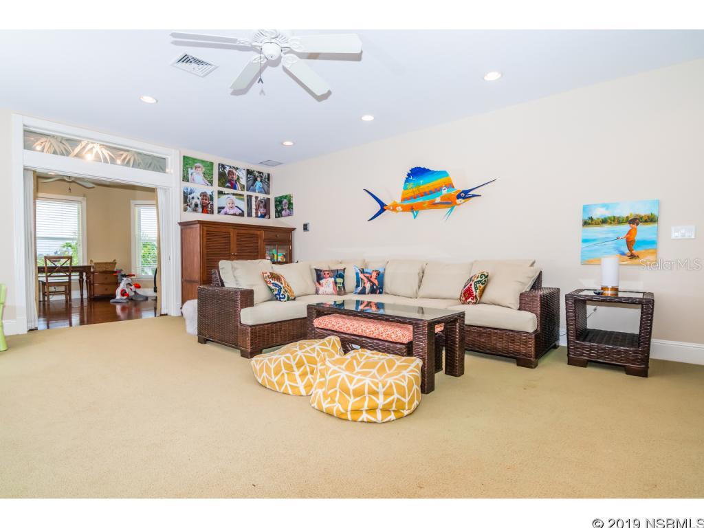 Peninsula Ave - Residential