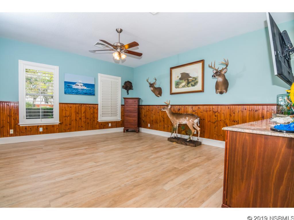 Peninsula Ave - Residential