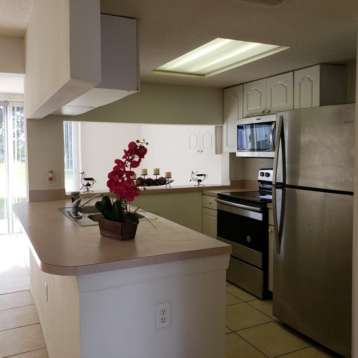 ISLAND CLUB WEST - Residential Lease