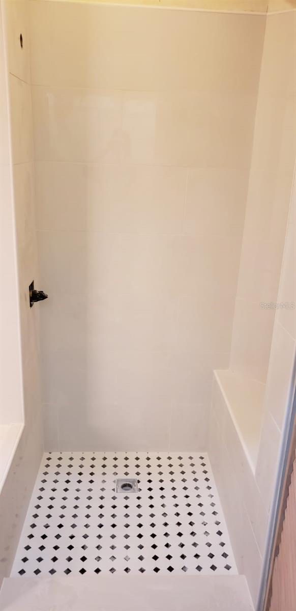 ISLAND CLUB WEST - Residential Lease