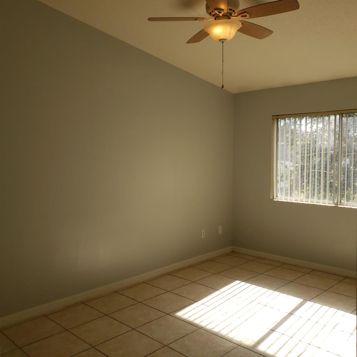 ISLAND CLUB WEST - Residential Lease