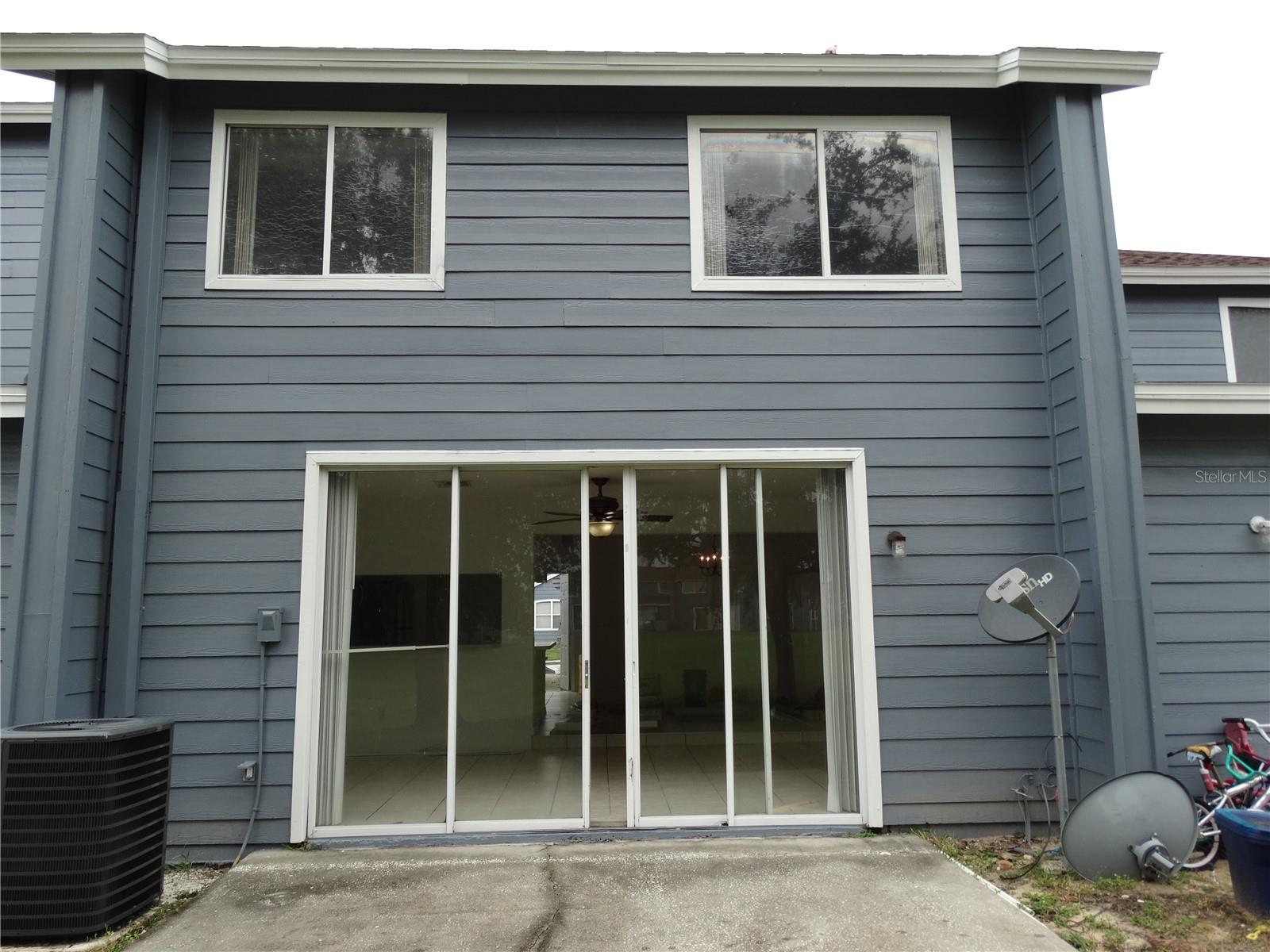 ISLAND CLUB WEST - Residential Lease